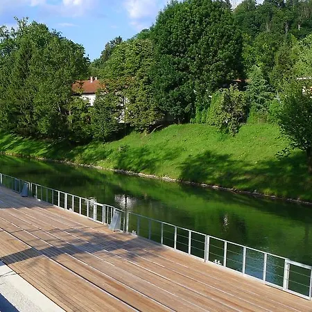 Apartma Tita Ljubljana